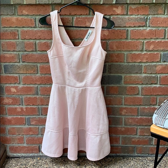 Mystic Dresses & Skirts - Short Pink Party Dress